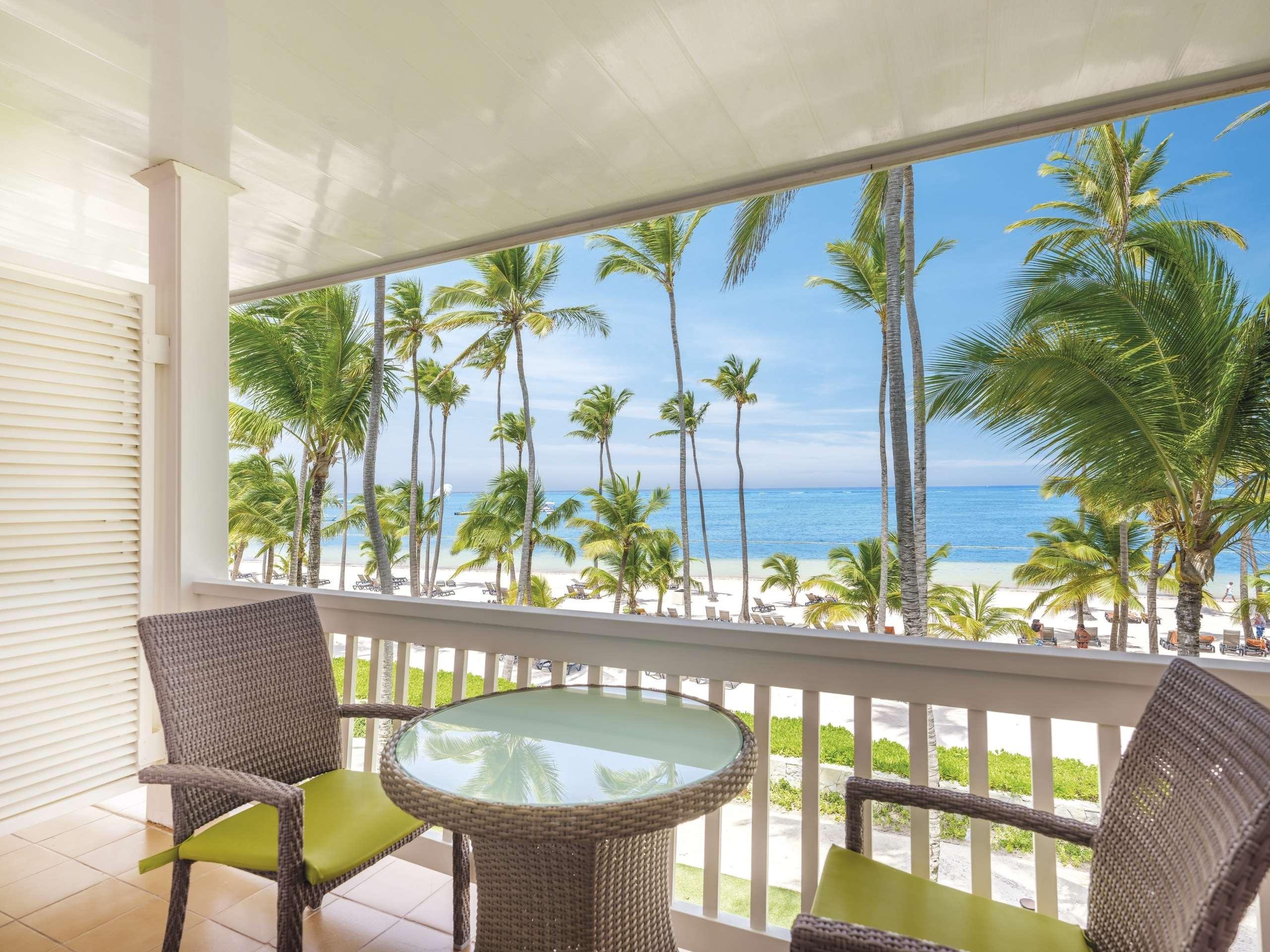 Barcelo Bavaro Beach (Adults Only) Punta Cana Luaran gambar A view from a balcony at the Hard Rock Hotel & Casino Punta Cana