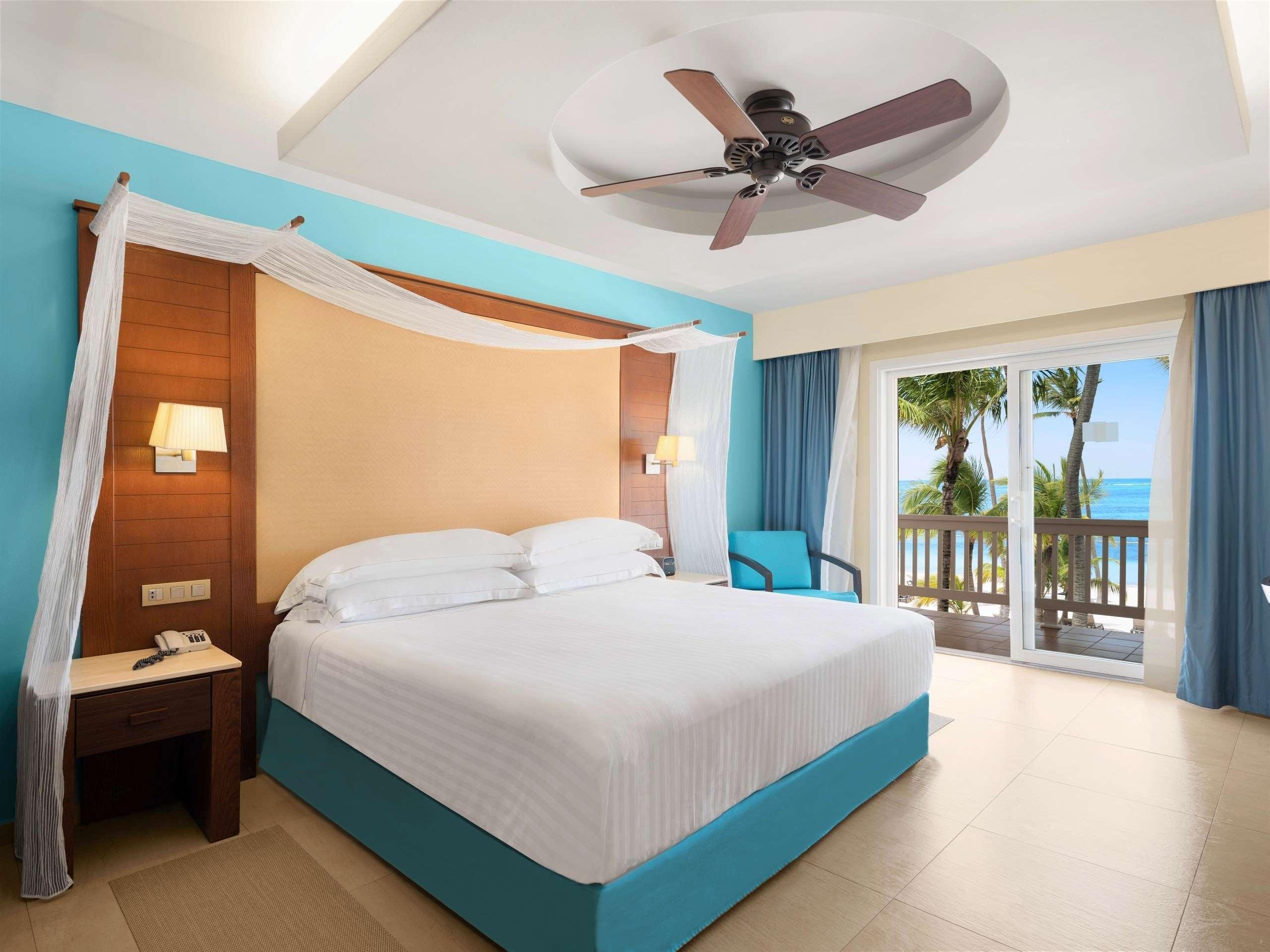 Barcelo Bavaro Beach (Adults Only) Punta Cana Luaran gambar A room at the Hard Rock Hotel & Casino Punta Cana