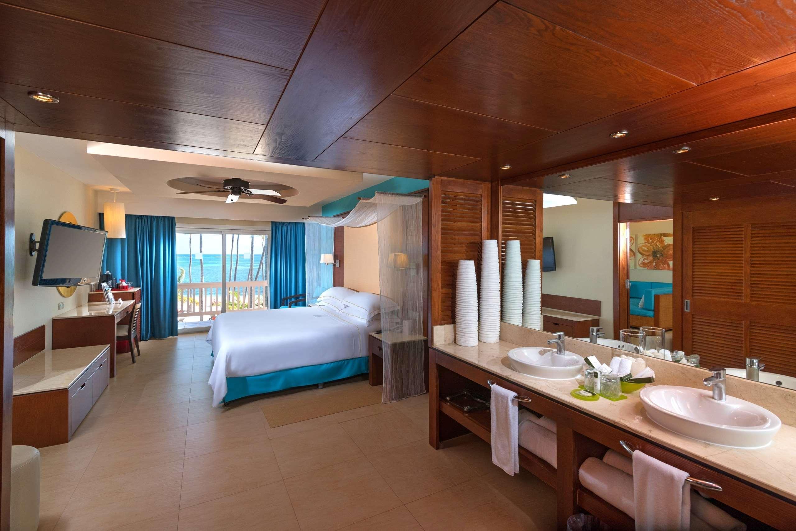 Barcelo Bavaro Beach (Adults Only) Punta Cana Luaran gambar Junior Suite