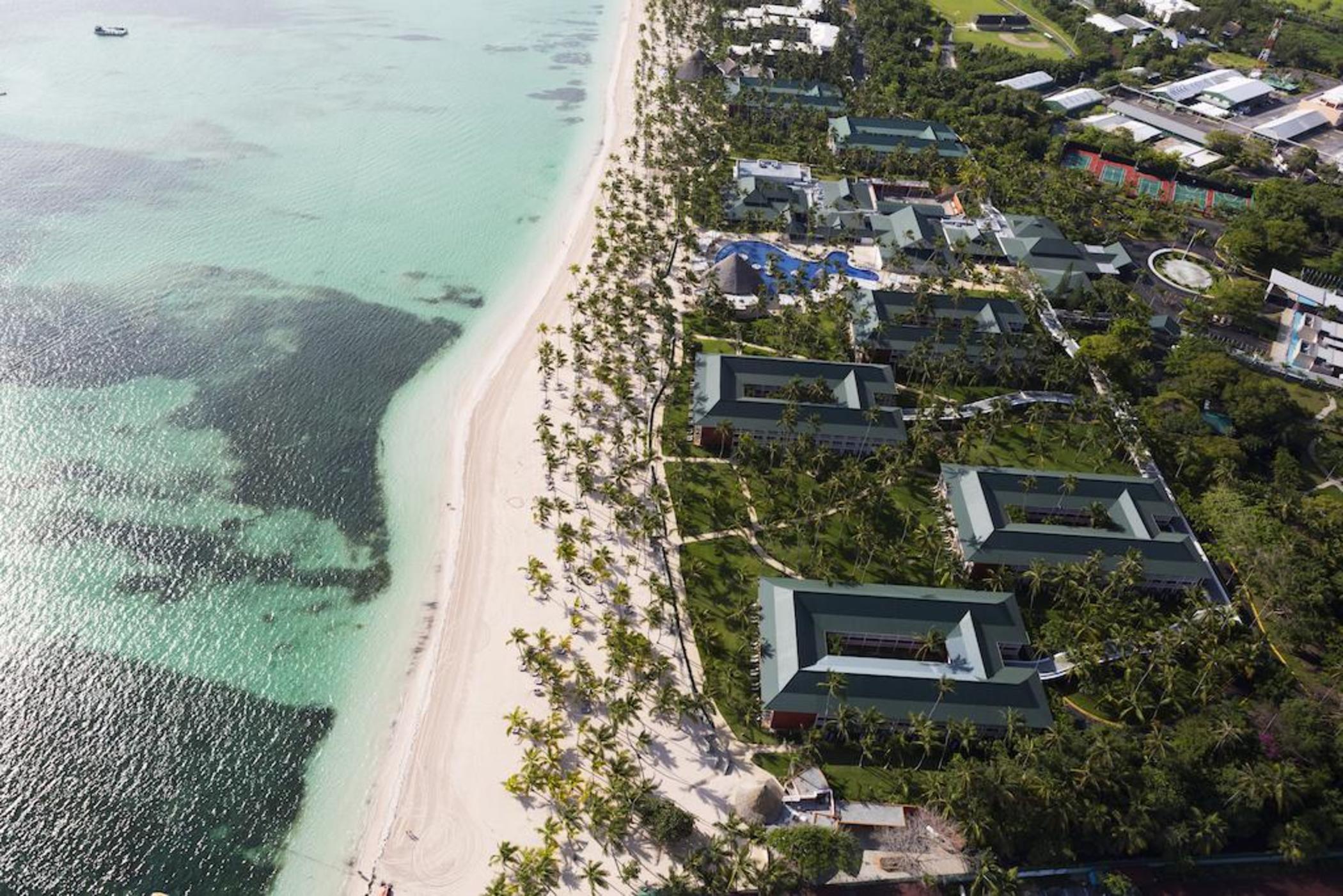 Barcelo Bavaro Beach (Adults Only) Punta Cana Luaran gambar Aerial view of the resort