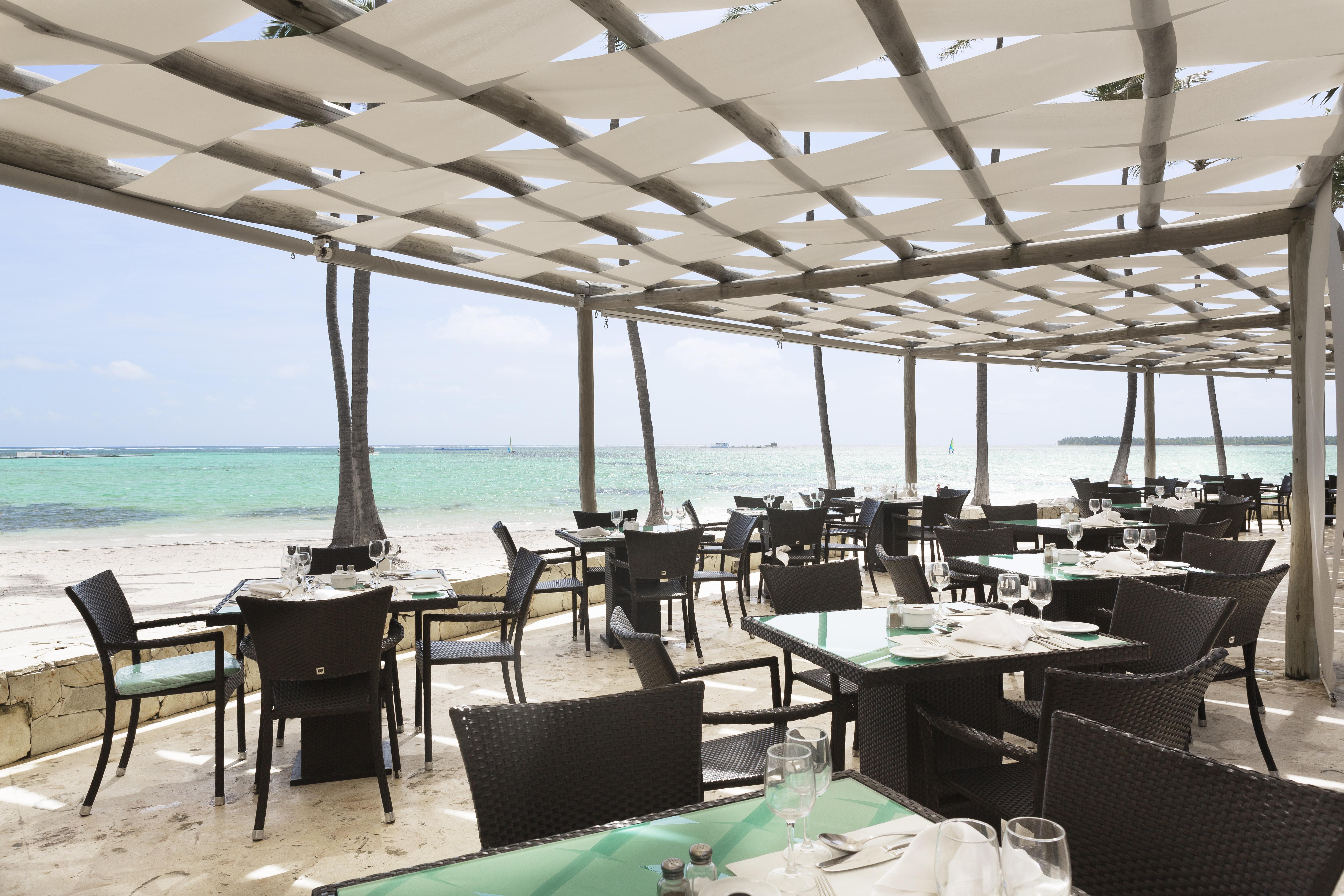 Barcelo Bavaro Beach (Adults Only) Punta Cana Luaran gambar The Beach Club